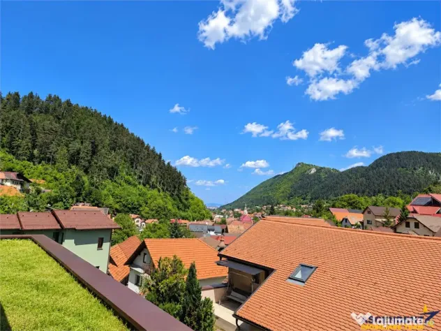 Investitie sigura cu priveliste de vis din Micul Penthouse, - Brasov (Brasov)