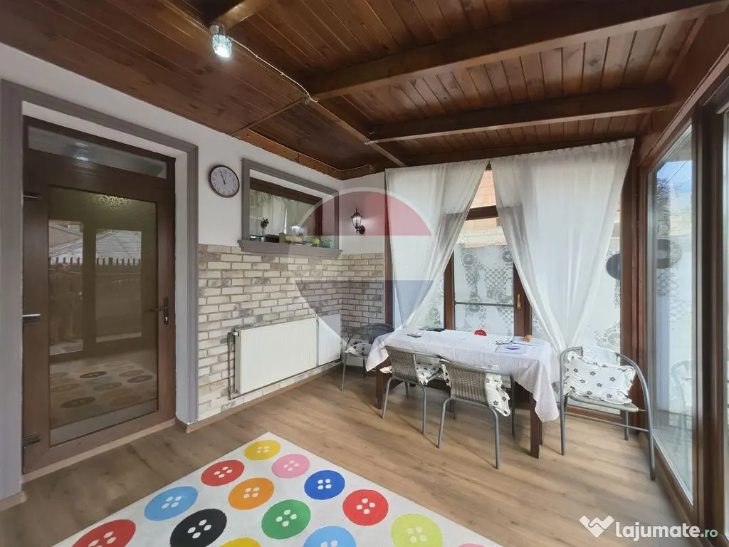 Casă / Vilă cu 3 camere de vânzare în zona Andrei Muresanu - Ploiesti (Prahova)