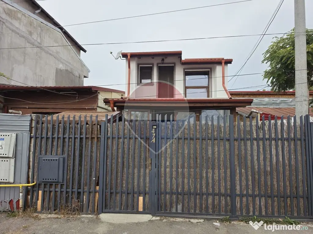 Casă / Vilă cu 3 camere de vânzare în zona Andrei Muresanu - Ploiesti (Prahova)