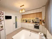 3 camere decomandat | Renovat | Centrala + 2 Parcari | Vitan Mall 