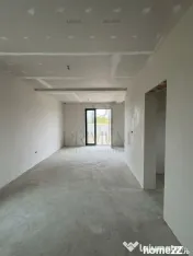Duplex parter - zona buna - toate utilitatile - posibilitate