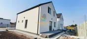 Casă individuală cu 4 camere, 3 băi și încălzire în pardoseală 