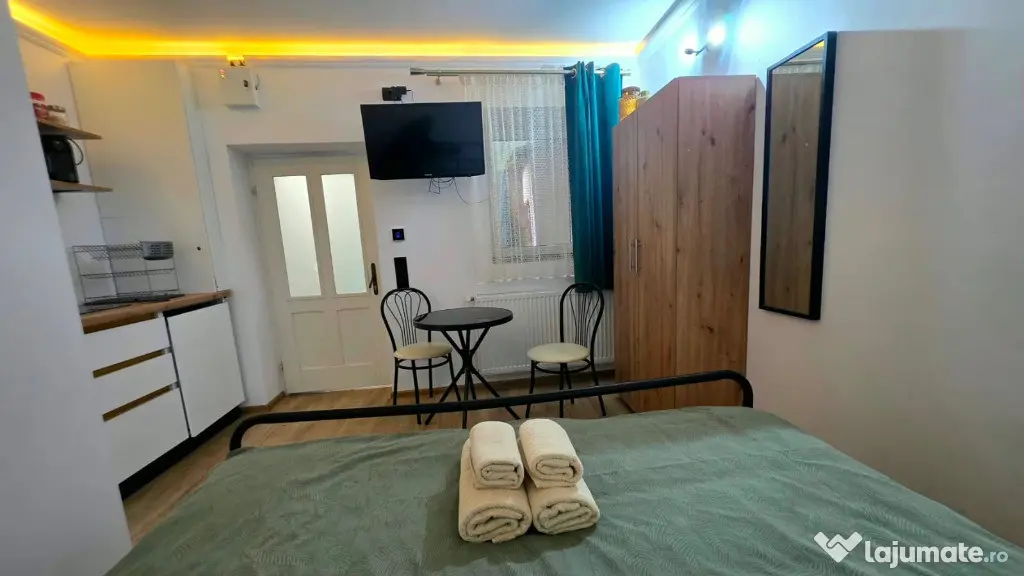 Camera de camin mobilata si utilata | Centrul Istoric - Brasov (Brasov)