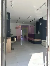 Spațiu comercial de închiriat – 176 mp | Vitrină și acces stradal 