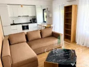 ACASĂ LA MARGINEA PĂDURII | 3 Camere | BALCON | Donath Par 