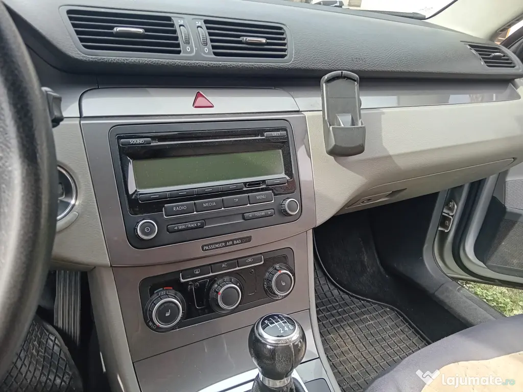 VOLKSWAGEN Passat 2010 — imagine 14