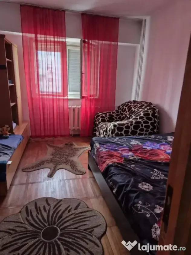 INCHIRIERE APARTAMENT 3 CAMERE ZONA 1 MAI - Craiova (Dolj)