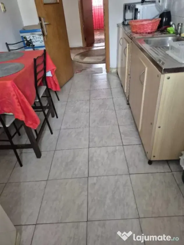 INCHIRIERE APARTAMENT 3 CAMERE ZONA 1 MAI - Craiova (Dolj)