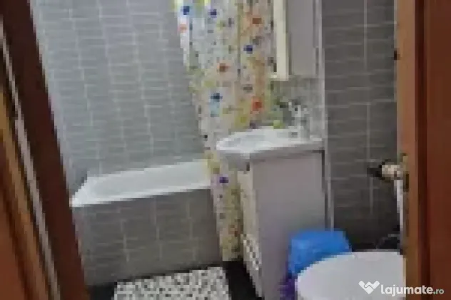 INCHIRIERE APARTAMENT 3 CAMERE ZONA 1 MAI - Craiova (Dolj)