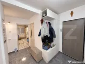 Apartament 3 camere, decomandat, 81,4 mp, 2 băi și 2 balco 
