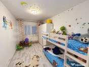 Apartament 3 camere, decomandat, 81,4 mp, 2 băi și 2 balco 