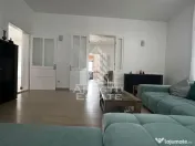 Apartament cu 4 camere 180mp loc de parcare zona centrala 