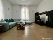 Apartament cu 4 camere 180mp loc de parcare zona centrala 