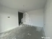 Duplex cu 4 camere, dressing si 3 bai. Toate utilitatile, la asfalt. 