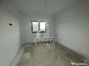 Duplex cu 4 camere, dressing si 3 bai. Toate utilitatile, la asfalt. 