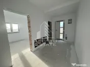 Duplex cu 4 camere, dressing si 3 bai. Toate utilitatile, la asfalt. 