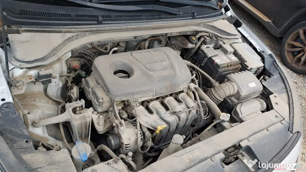 Hyundai Elantra Unic proprietar - Iasi (Iasi)