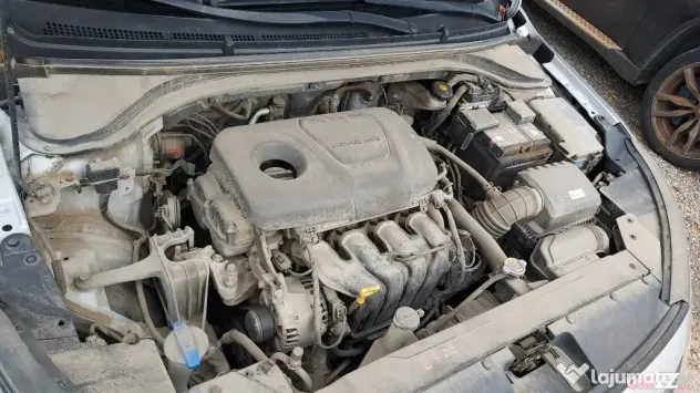 Hyundai Elantra Unic proprietar - Iasi (Iasi)