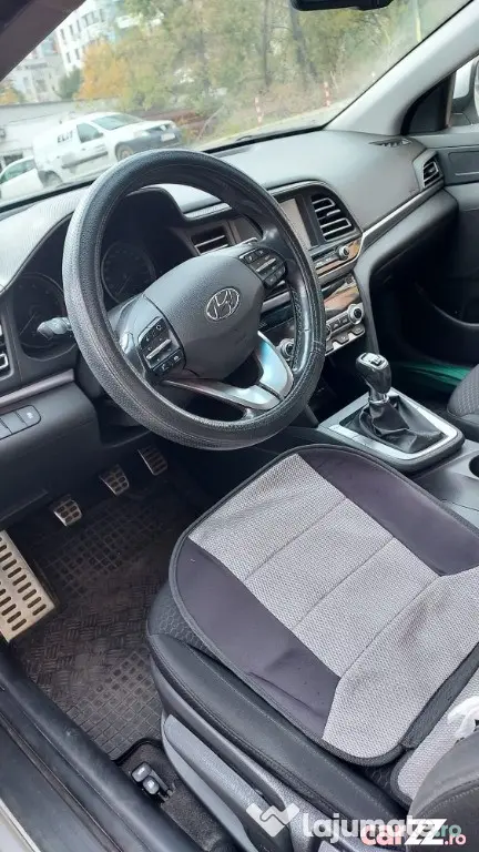 Hyundai Elantra Unic proprietar - Iasi (Iasi)