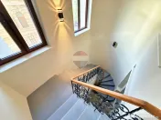 De vânzare apartament cu 3 camere, în centrul Aradului