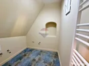 De vânzare apartament cu 3 camere, în centrul Aradului