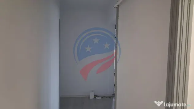 Apartament 4 camere, decomandat, etaj 3, zona Ramada - Craiova (Dolj)