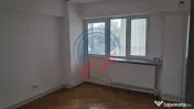 Apartament 4 camere, decomandat, etaj 3, zona Ramada 