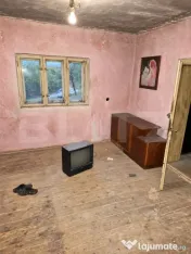 Casă cu teren de vânzare – oportunitate pentru casa visu