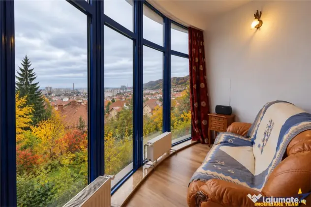 Apartament in vila, panorama spectaculoasa asupra Brasovului - Brasov (Brasov)