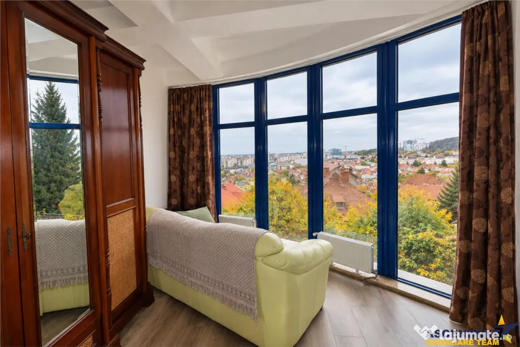 Apartament in vila, panorama spectaculoasa asupra Brasovului - Brasov (Brasov)