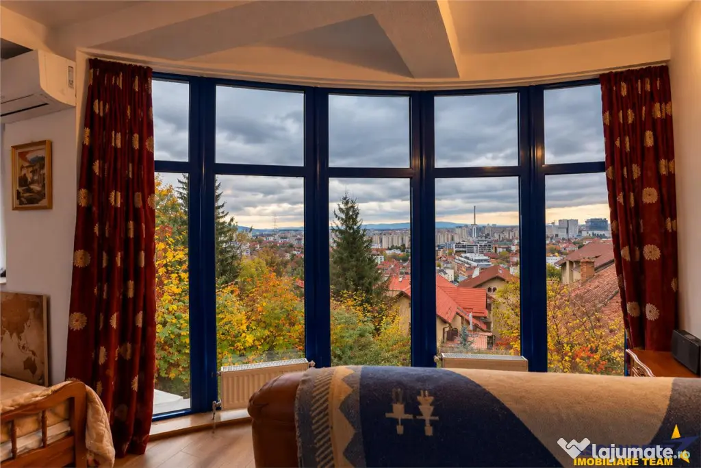 Apartament in vila, panorama spectaculoasa asupra Brasovului - Brasov (Brasov)