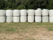 Baloti de lucerna ecologica infoliata - semifân, siloz și fan - uscata