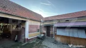 Casă la țară cu grădină generoasă în Pişchinți, la 