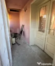Casă la țară cu grădină generoasă în Pişchinți, la 