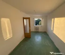 Vând apartament