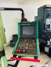 Mașină de frezat CNC MAHO MH600E 