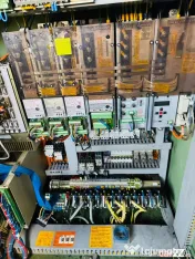 Mașină de frezat CNC MAHO MH600E 