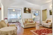 Apartament cu 4 camere | Imobil interbelic | Calea Victoriei 