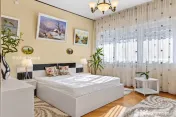 Apartament cu 4 camere | Imobil interbelic | Calea Victoriei 