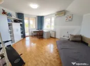 Casa individuala de 514 mp cu teren de 10 ari si 2 garaje su 