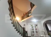 Casa individuala de 514 mp cu teren de 10 ari si 2 garaje su 