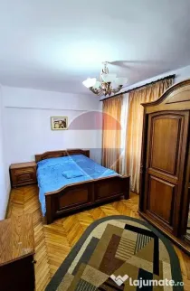 Apartament cu 3 camere de închiriat în zona Precista