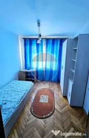 Apartament cu 3 camere de închiriat în zona Precista 
