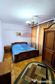 Apartament cu 3 camere de închiriat în zona Precista 