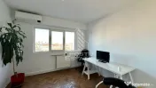 Apartament de vanzare cu 3 camere si boxa, decomandat, zona Dacia