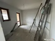 Casa P M de in sat. Garoafa 