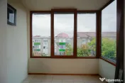 De vânzare apartament cu 3 camere, în zona Decebal 