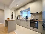 Apartament cu 3 camere 96 mp bloc nou de vanzare in cartier 