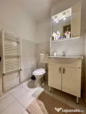 Apartament 3 camere, decomandat, 65 mp utili , etaj 2/4 -Gir 