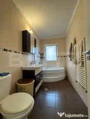 Apartament 3 camere, 60mp, etaj 1, parcare, balcon, Terra 